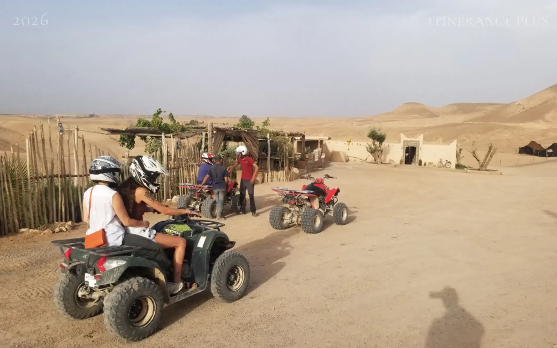 Quad Agafay Marrakech : L'aventure au Cœur du Désert de Pierres à Désert d'Agafay. au Maroc - excursion premium avec Itinerance Plus